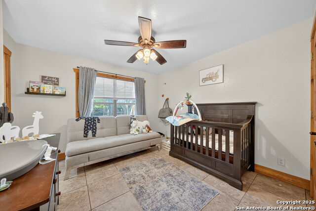 Listing photo id 24 for 15326 Gross Lane