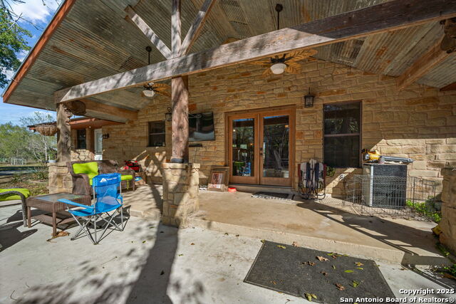 Listing photo id 29 for 15326 Gross Lane