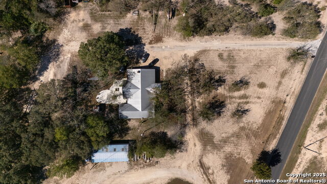 Listing photo id 40 for 15326 Gross Lane