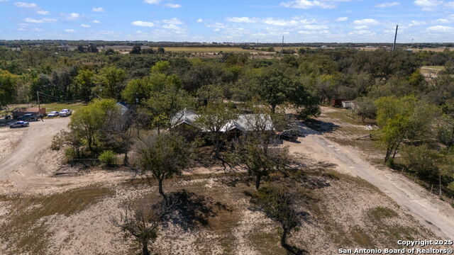 Listing photo id 42 for 15326 Gross Lane