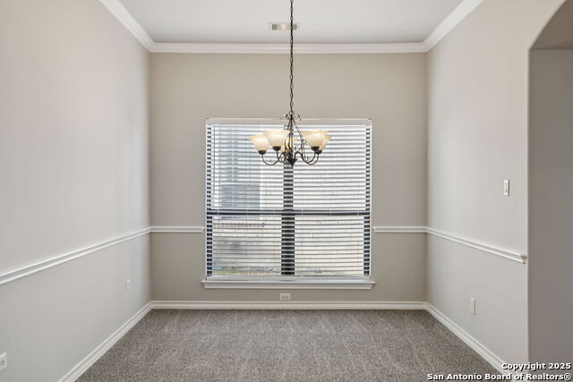 Listing photo id 10 for 21315 Encino Ash