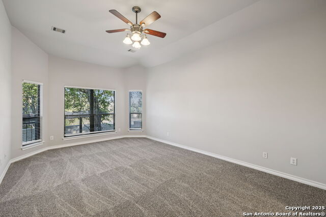 Listing photo id 27 for 21315 Encino Ash