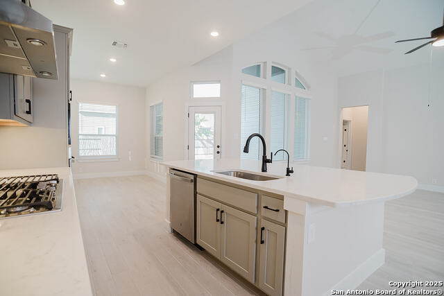 Image 10 of 46 For 923 Salzach  