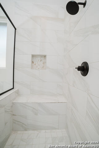 Image 40 of 46 For 923 Salzach  