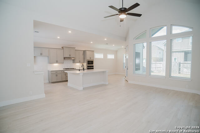 Image 8 of 46 For 923 Salzach  