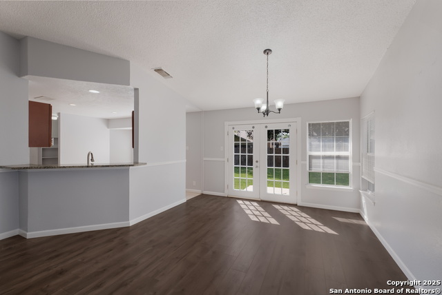 Listing photo id 8 for 9018 Rich Quail