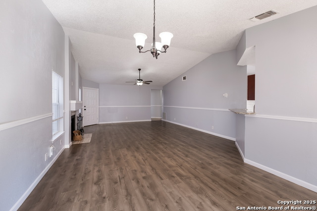 Listing photo id 9 for 9018 Rich Quail