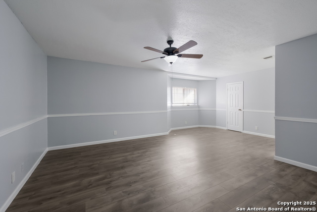 Listing photo id 14 for 9018 Rich Quail