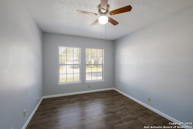 Listing photo id 21 for 9018 Rich Quail