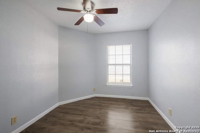 Listing photo id 24 for 9018 Rich Quail