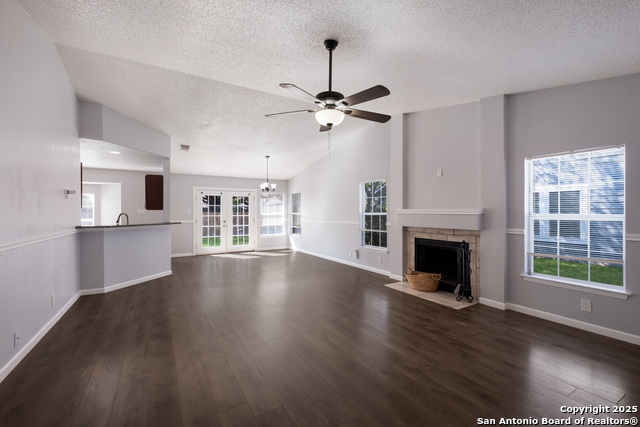 Listing photo id 7 for 9018 Rich Quail