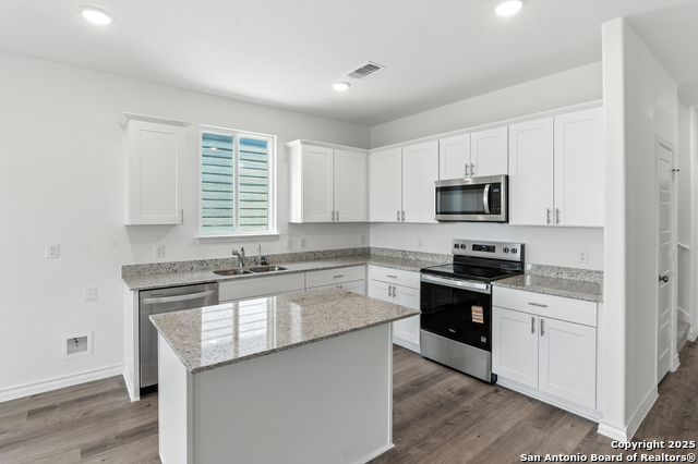 Image 10 of 33 For 4145 Bermuda Ln