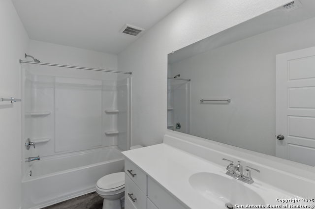 Image 29 of 33 For 4145 Bermuda Ln