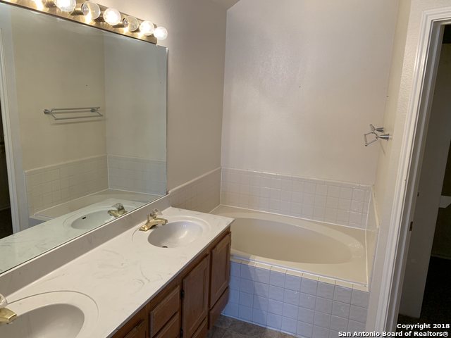 Image 9 of 15 For 5862 Spring Crossing