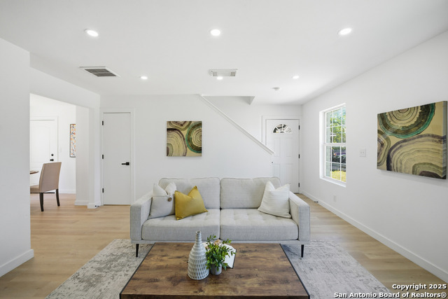 Image 10 of 41 For 1306 Melissa Sue