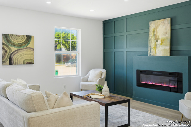 Image 12 of 41 For 1306 Melissa Sue