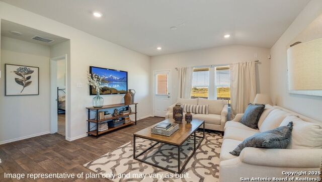 Listing photo id 8 for 3027 Haynie Mesa