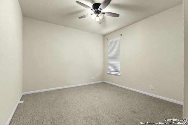 Image 22 of 26 For 419 Coyanosa Falls