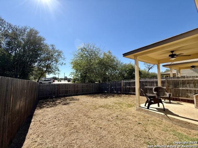 Image 16 of 18 For 1137-1139 Renee Way