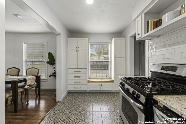 Image 4 of 11 For 403 Karen  