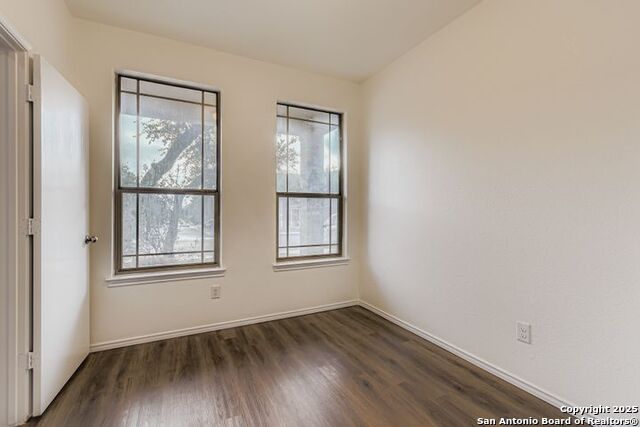 Image 13 of 28 For 823 Spello  