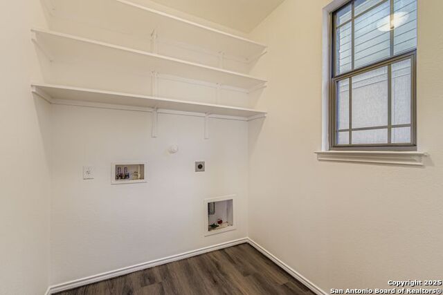 Image 25 of 28 For 823 Spello  