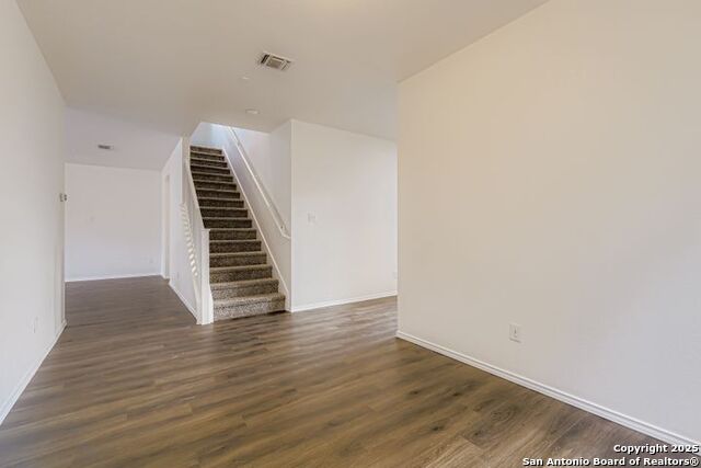 Image 8 of 28 For 823 Spello  