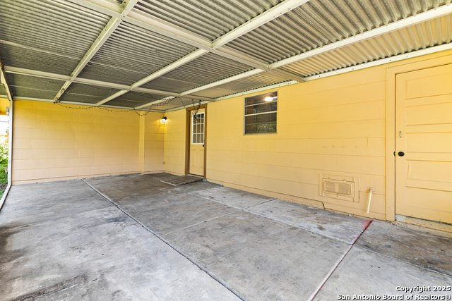 Image 17 of 22 For 4047 Tallulah Drive