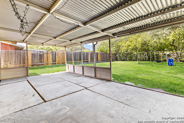 Image 18 of 22 For 4047 Tallulah Drive