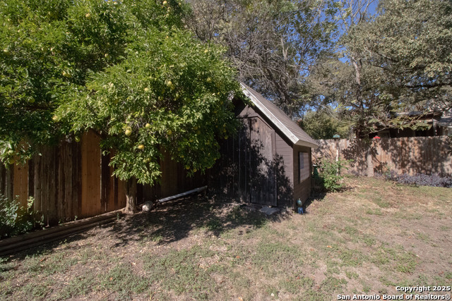 Image 20 of 21 For 8915 Brightwater