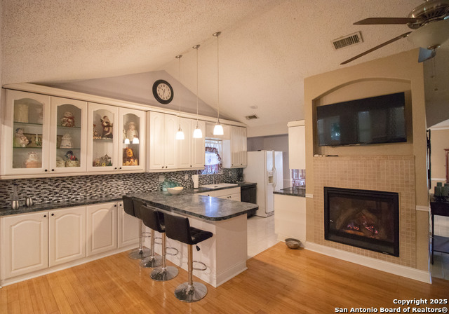 Image 6 of 21 For 8915 Brightwater