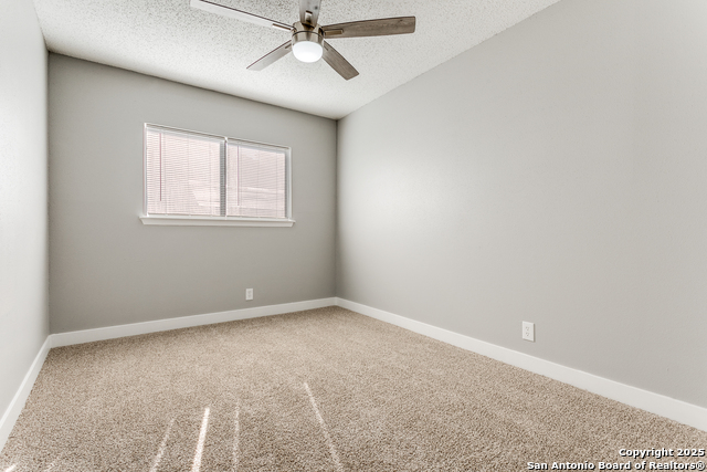 Image 18 of 25 For 7127 Elk Trail