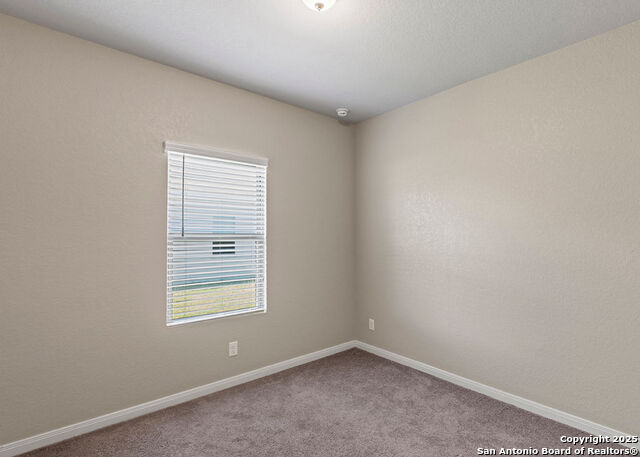 Image 13 of 26 For 754 Farmers Dell