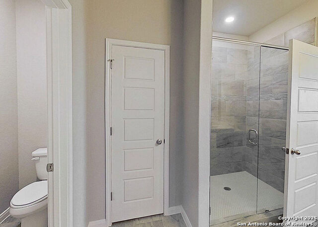 Image 14 of 26 For 754 Farmers Dell