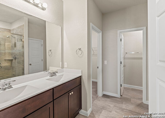 Image 22 of 26 For 754 Farmers Dell