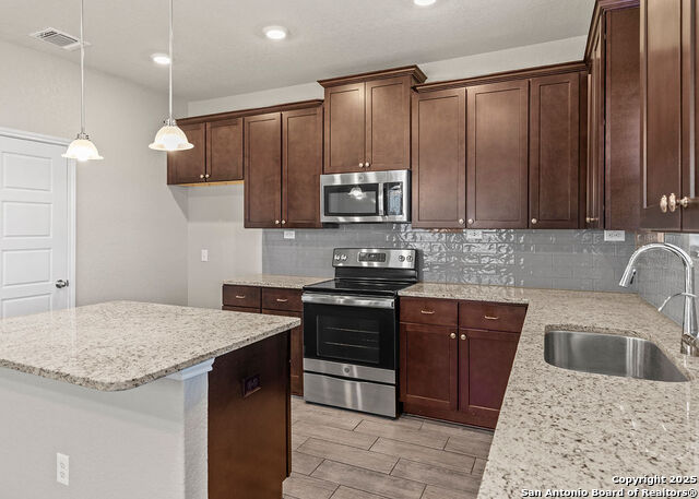 Image 8 of 26 For 754 Farmers Dell