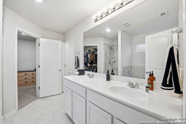 Image 15 of 35 For 4826 Swing Arc Way