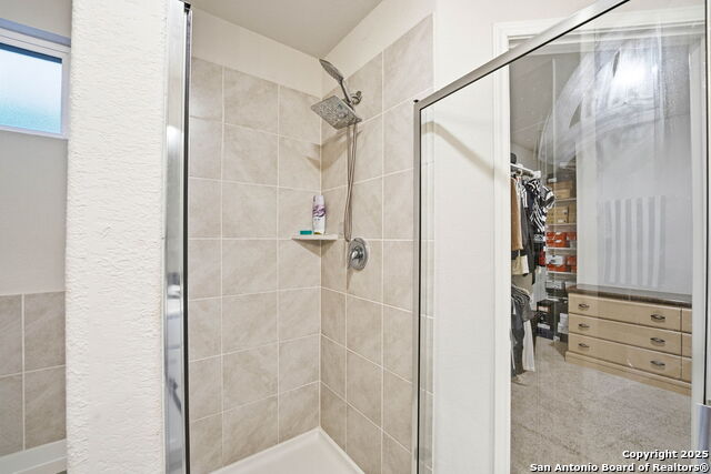 Image 17 of 35 For 4826 Swing Arc Way