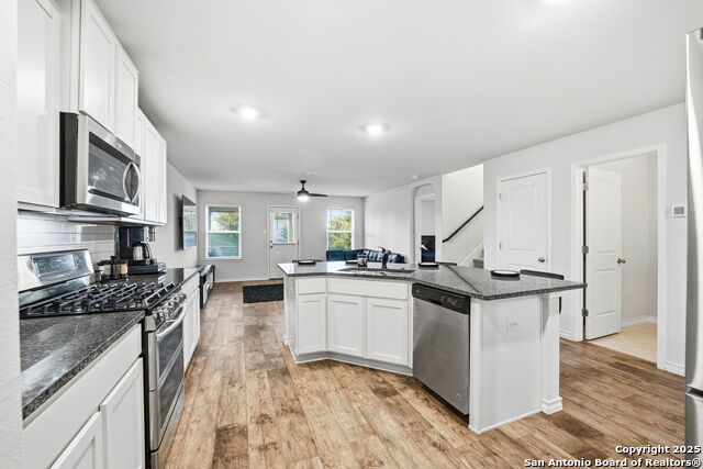 Image 8 of 35 For 4826 Swing Arc Way