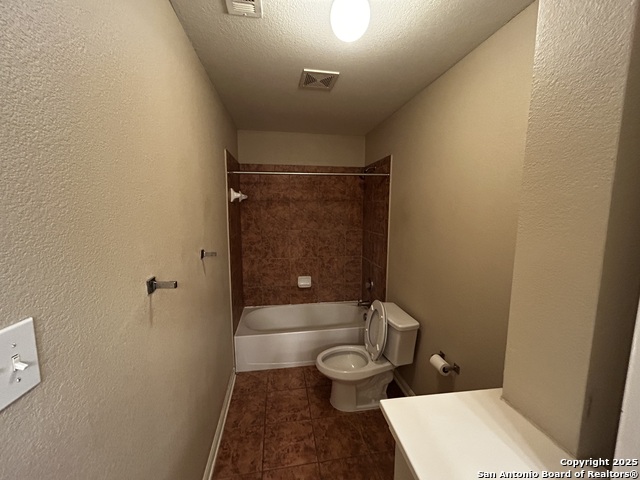 Image 16 of 22 For 21406 Beaver Brook