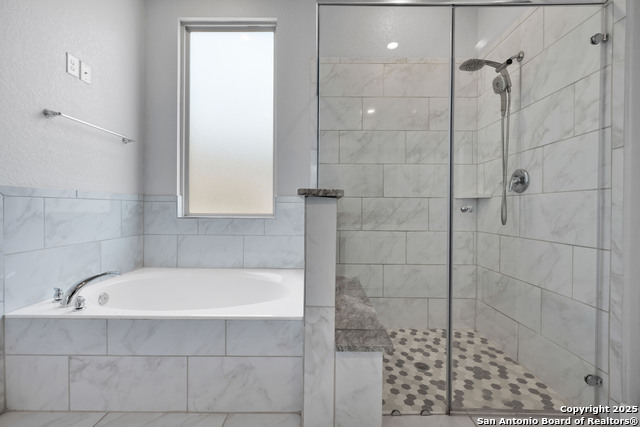 Image 17 of 34 For 15766 La Subida