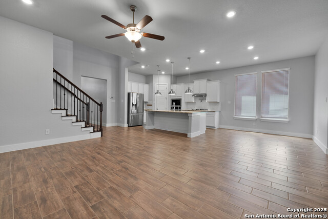 Image 3 of 34 For 15766 La Subida