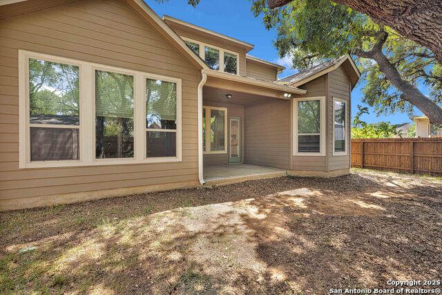 Image 32 of 34 For 15766 La Subida