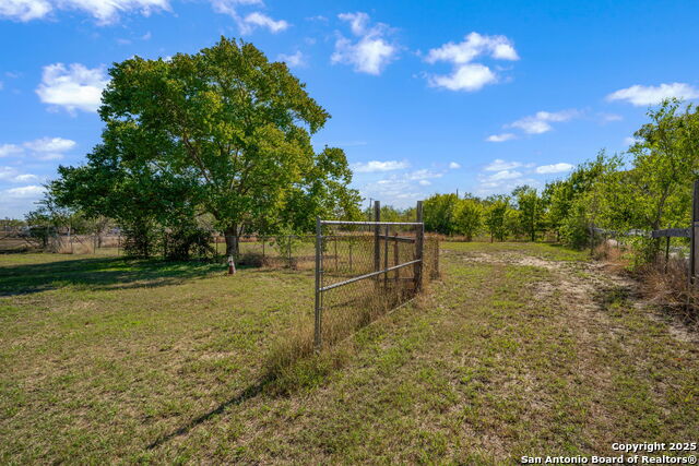 Image 27 of 31 For 7590 New Sulphur Springs Rd