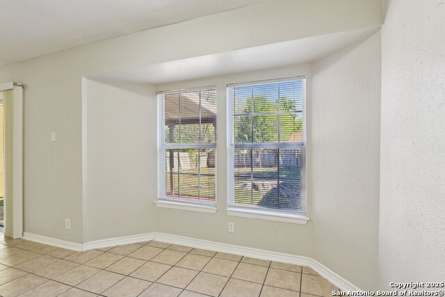 Image 11 of 41 For 1314 Bitterlake