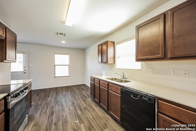 Image 7 of 16 For 8943 Ashley Wilkes