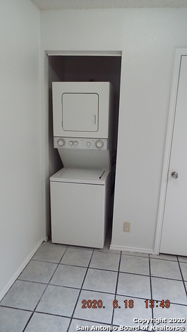 Image 14 of 18 For 5513 Lochmoor 1