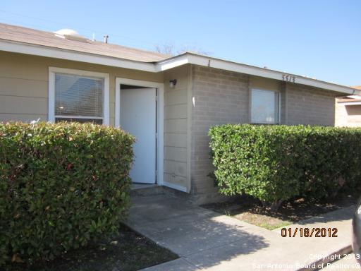 Image 2 of 18 For 5513 Lochmoor 1