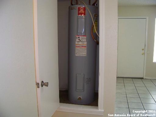 Image 6 of 18 For 5513 Lochmoor 1