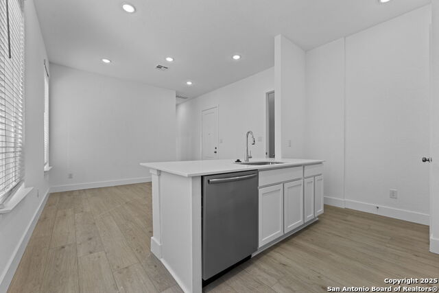 Image 7 of 33 For 5516 Paschal Park